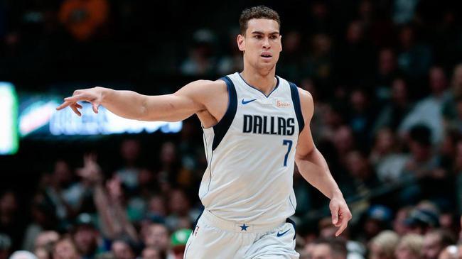 替补球员往 替补球员往