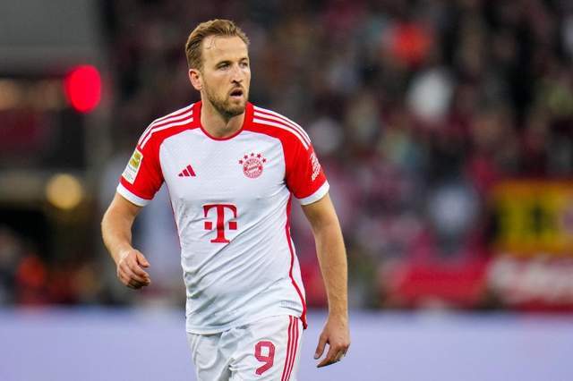 借助于香港 借助于香港